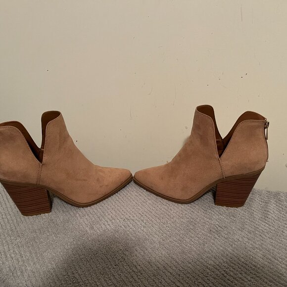 Ankle Boots - Picture 2 of 5